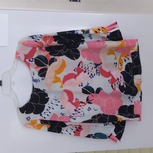 Floral button-back blouse, size S